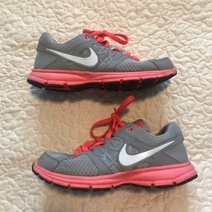 Nike Relentless Gray and Coral Sneakers